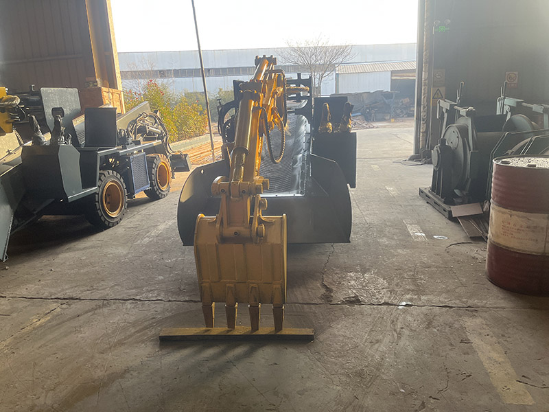 矿用挖掘式装载机（扒渣机）